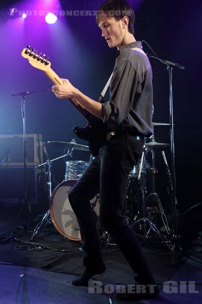 OUGHT - 2015-11-25 - PARIS - La Maroquinerie - 